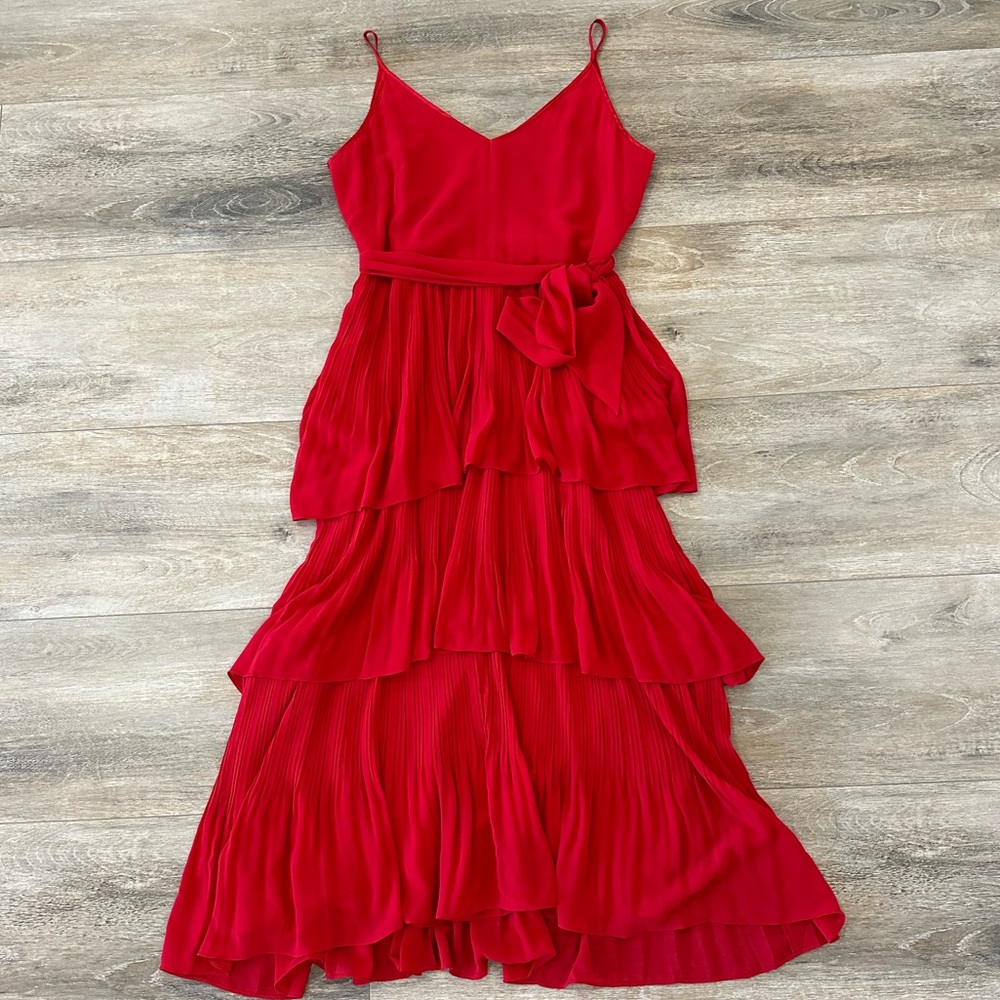 WHBM Layered Ruffle Dress 💃🏻